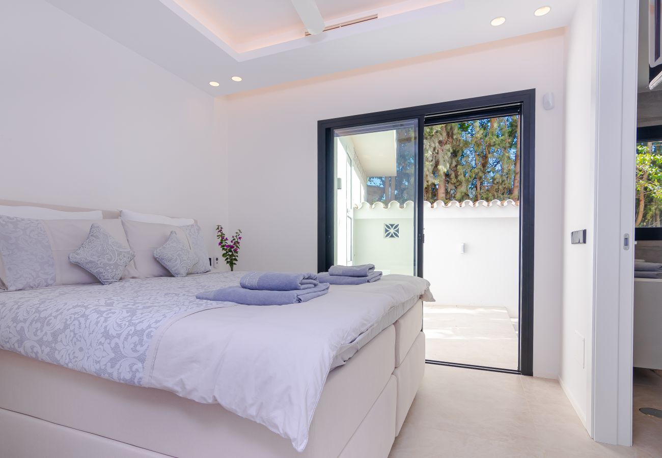 Villa in Marbella - Luxury villa | Heated pool* & private jacuzzi