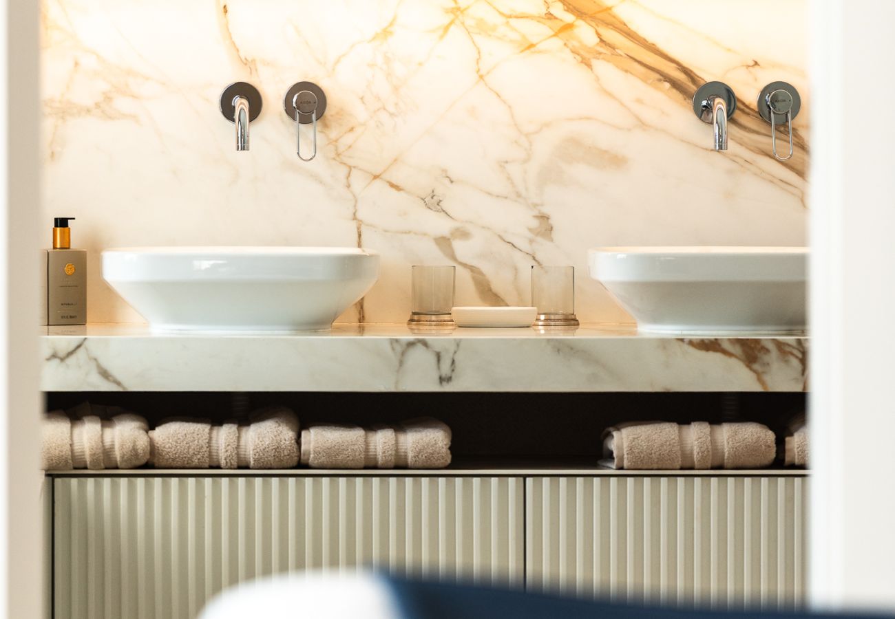 Villa in Marbella - Luxury villa | private heated pool* &  jacuzzi