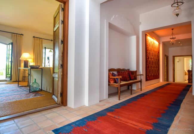 Villa in Marbella - 20000 - Tolle Villa im Kolonialstil Villa in Marbella - 20000 - Tolle Villa im Kolonialstil