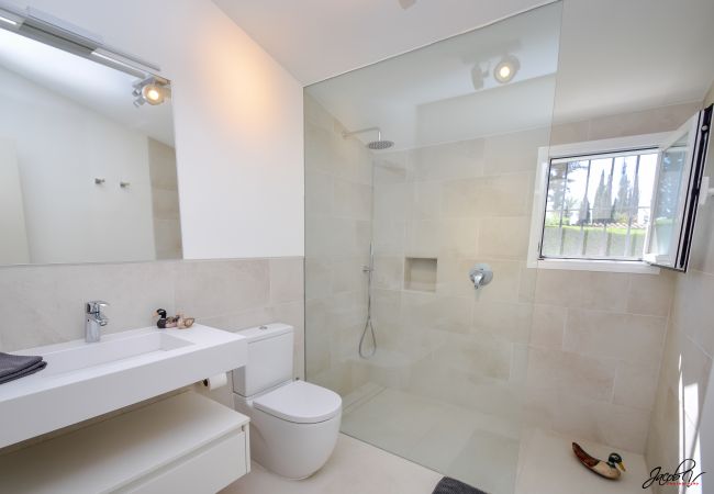 Villa in Marbella - 8738 - GREAT VILLA NEAR BEACH & MARBELLA Villa in Marbella - 8738 - GREAT VILLA NEAR BEACH & MARBELLA