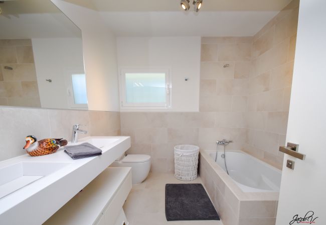 Villa in Marbella - 8738 - GREAT VILLA NEAR BEACH & MARBELLA Villa in Marbella - 8738 - GREAT VILLA NEAR BEACH & MARBELLA