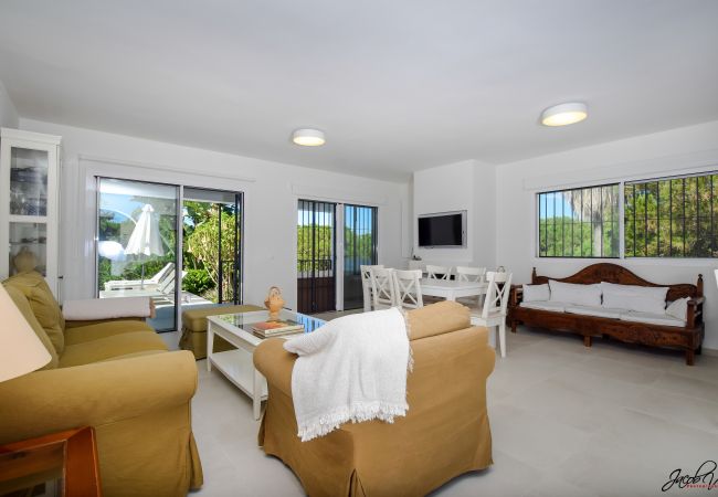 Villa in Marbella - 8738 - GREAT VILLA NEAR BEACH & MARBELLA Villa in Marbella - 8738 - GREAT VILLA NEAR BEACH & MARBELLA