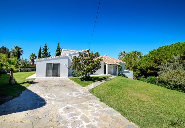 Villa in Marbella - 8738 - GREAT VILLA NEAR BEACH & MARBELLA Villa in Marbella - 8738 - GREAT VILLA NEAR BEACH & MARBELLA