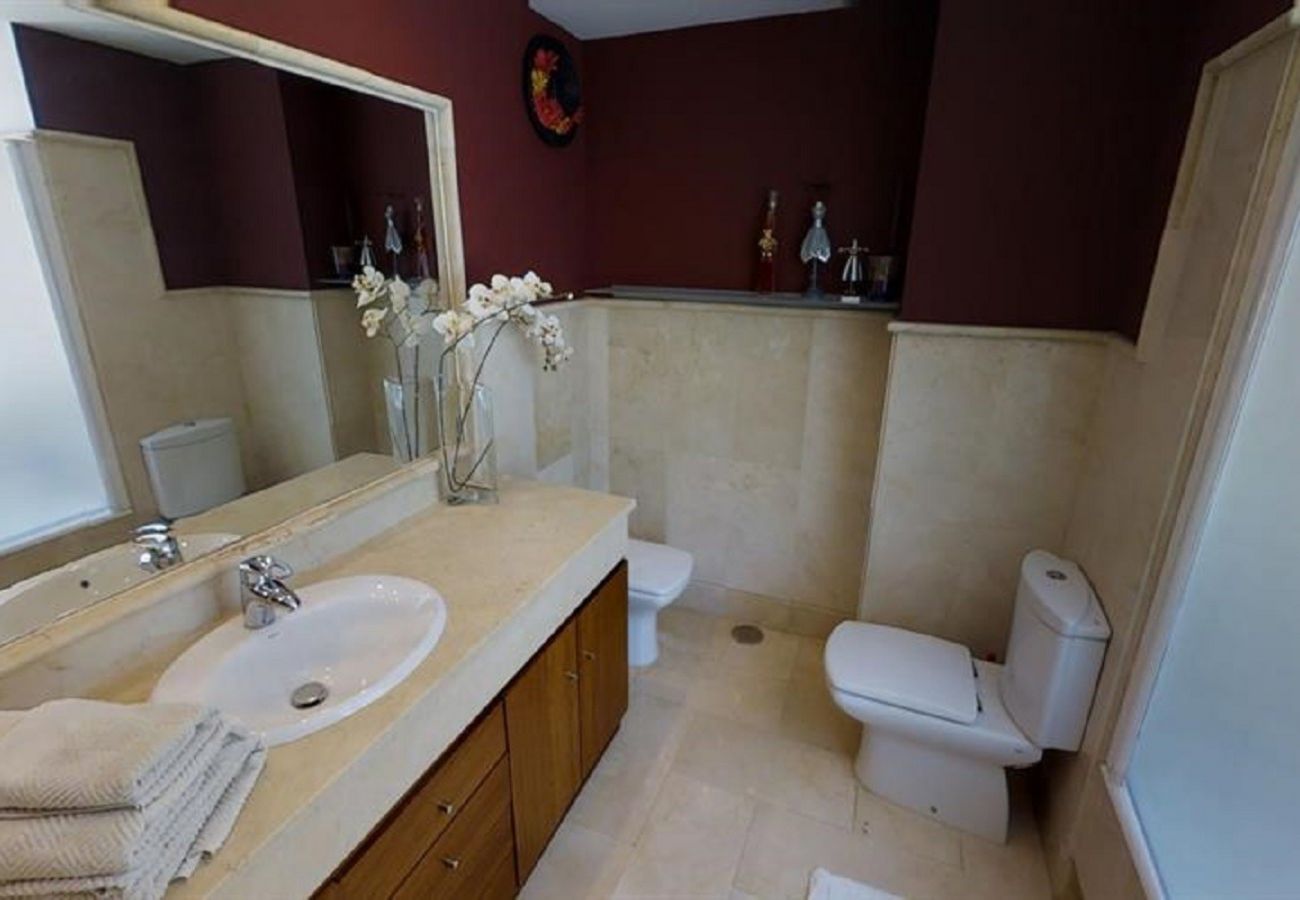 Ferienwohnung in Marbella - Wunderschönes Penthouse Los Monteros 