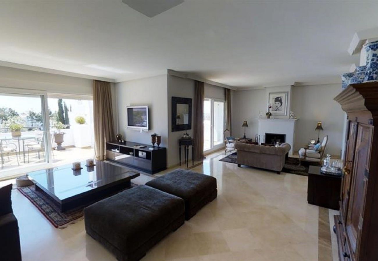 Ferienwohnung in Marbella - Wunderschönes Penthouse Los Monteros 