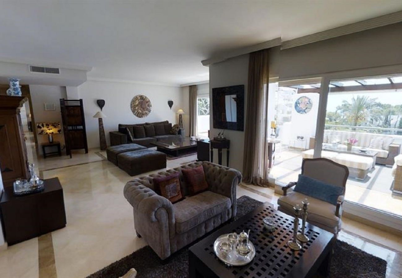 Ferienwohnung in Marbella - Wunderschönes Penthouse Los Monteros 