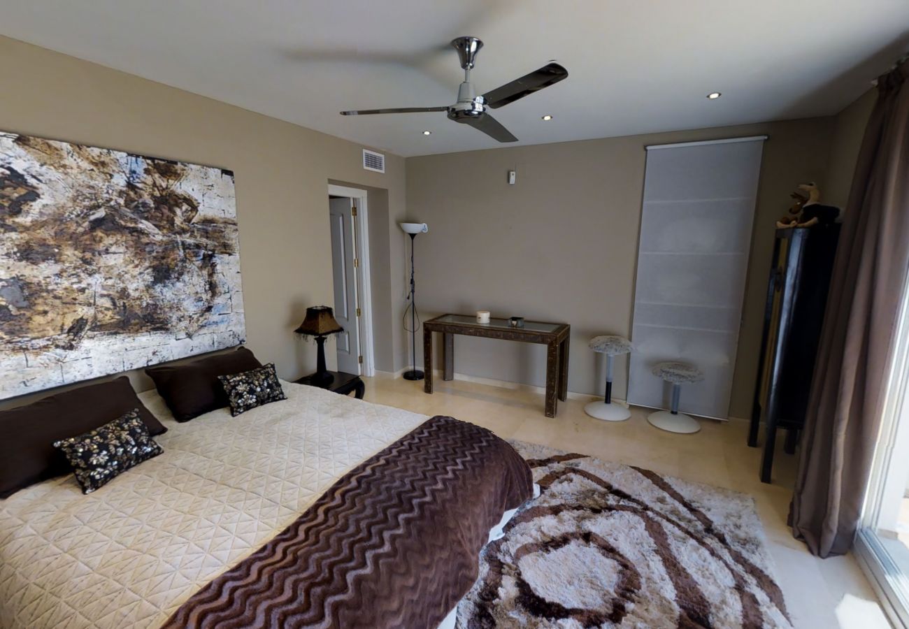 Ferienwohnung in Marbella - Wunderschönes Penthouse Los Monteros 