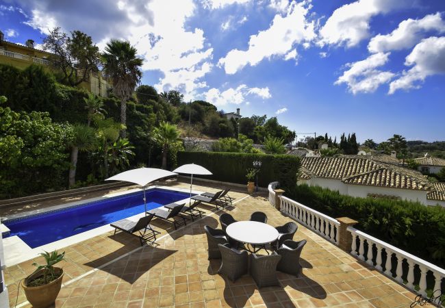 Villa in Marbella - Super Villa - Nahe Strand Beheizter Pool Villa in Marbella - Super Villa - Nahe Strand Beheizter Pool