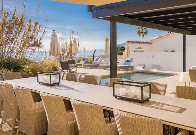 Villa in Marbella - 21220 - ATEMBERAUBENDE FRONTLINIE STRANDVILLA Villa in Marbella - 21220 - ATEMBERAUBENDE FRONTLINIE STRANDVILLA