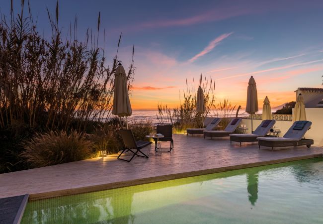 Villa in Marbella - 21220 - ATEMBERAUBENDE FRONTLINIE STRANDVILLA Villa in Marbella - 21220 - ATEMBERAUBENDE FRONTLINIE STRANDVILLA