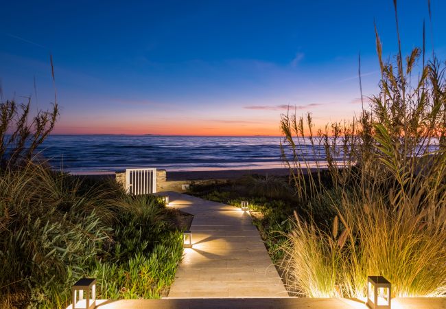 Villa in Marbella - 21220 - ATEMBERAUBENDE FRONTLINIE STRANDVILLA Villa in Marbella - 21220 - ATEMBERAUBENDE FRONTLINIE STRANDVILLA