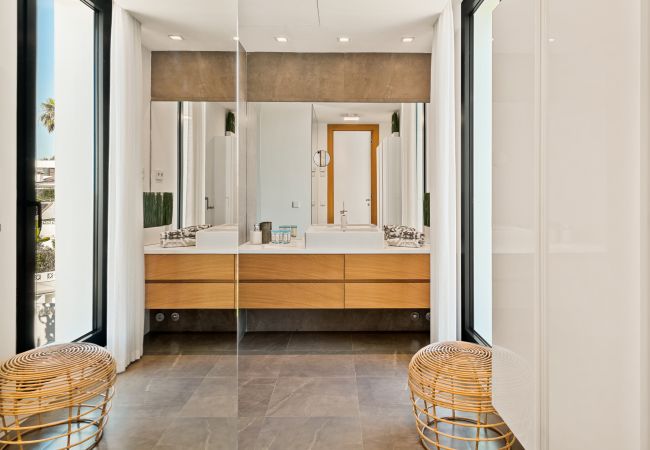 Villa in Marbella - 21220 - ATEMBERAUBENDE FRONTLINIE STRANDVILLA Villa in Marbella - 21220 - ATEMBERAUBENDE FRONTLINIE STRANDVILLA