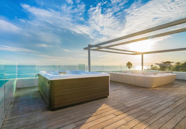 Villa in Marbella - 21220 - ATEMBERAUBENDE FRONTLINIE STRANDVILLA Villa in Marbella - 21220 - ATEMBERAUBENDE FRONTLINIE STRANDVILLA