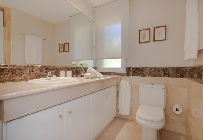 Ferienwohnung in Marbella - 18166 - HERVORRAGENDE LAGE IN ERSTER LINIE - BEHEIZTER POOL Ferienwohnung in Marbella - 18166 - HERVORRAGENDE LAGE IN ERSTER LINIE - BEHEIZTER POOL