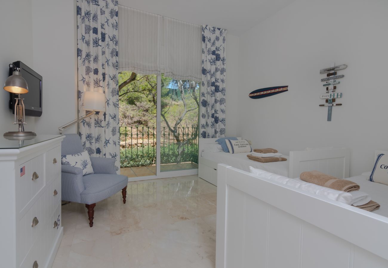 Ferienwohnung in Marbella - 18166 - HERVORRAGENDE LAGE IN ERSTER LINIE - BEHEIZTER POOL