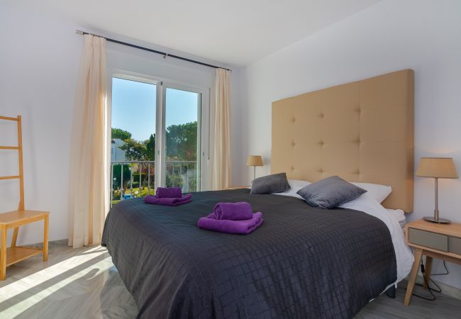 Ferienwohnung in Estepona - 11226 - Modernes Maisonette-Penthouse am Strand. Ferienwohnung in Estepona - 11226 - Modernes Maisonette-Penthouse am Strand.