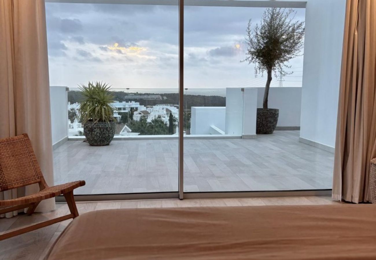 Ferienwohnung in Casares - AL-1321 3 BEDROOM Penthouse in Estepona - Alcazaba Lagoon