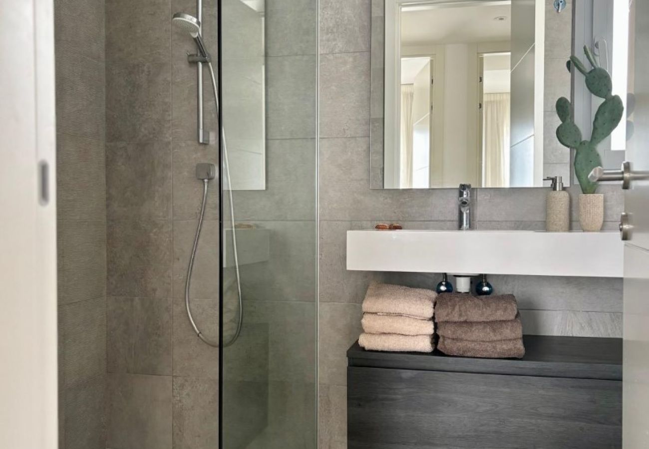 Ferienwohnung in Casares - AL-1321 3 BEDROOM Penthouse in Estepona - Alcazaba Lagoon