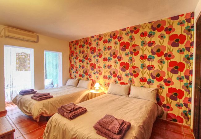 Ferienwohnung in Marbella - 1079 Atemberaubendes Apartment in Puerto Banús mit Hafenblick Ferienwohnung in Marbella - 1079 Atemberaubendes Apartment in Puerto Banús mit Hafenblick