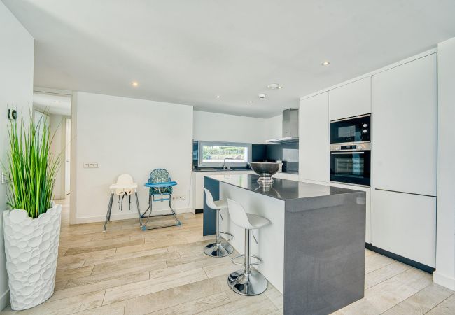 Ferienwohnung in Estepona - 2288 Luxuspenthouse mit privatem Pool auf der Dachterrasse Ferienwohnung in Estepona - 2288 Luxuspenthouse mit privatem Pool auf der Dachterrasse