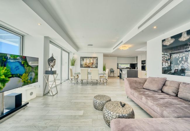 Ferienwohnung in Estepona - 2288 Luxuspenthouse mit privatem Pool auf der Dachterrasse Ferienwohnung in Estepona - 2288 Luxuspenthouse mit privatem Pool auf der Dachterrasse