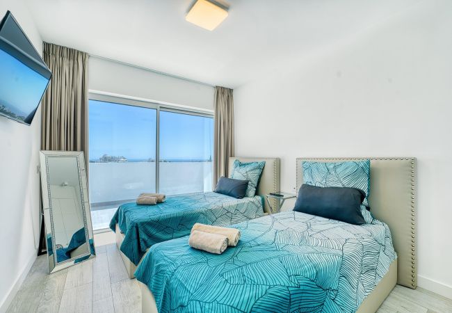 Ferienwohnung in Estepona - 2288 Luxuspenthouse mit privatem Pool auf der Dachterrasse Ferienwohnung in Estepona - 2288 Luxuspenthouse mit privatem Pool auf der Dachterrasse