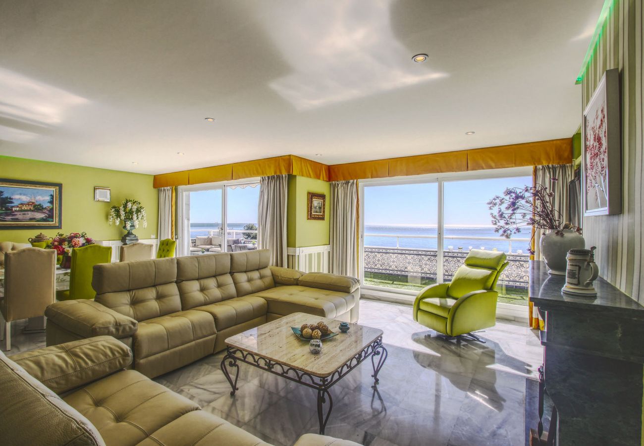 Ferienwohnung in Marbella - 1149 Atemberaubendes Duplex-Penthouse mit Panoramablick auf das Meer