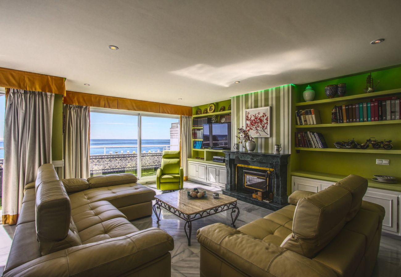 Ferienwohnung in Marbella - 1149 Atemberaubendes Duplex-Penthouse mit Panoramablick auf das Meer