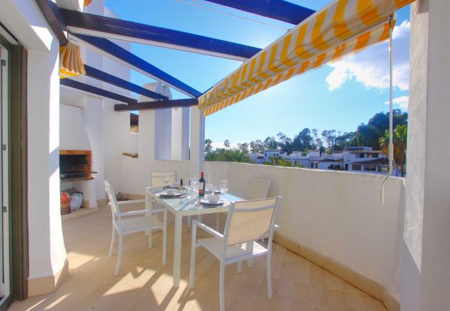 Ferienwohnung in Marbella - 2036 Geräumiges Penthouse am Golden Beach mit atemberaubender Aussicht Ferienwohnung in Marbella - 2036 Geräumiges Penthouse am Golden Beach mit atemberaubender Aussicht