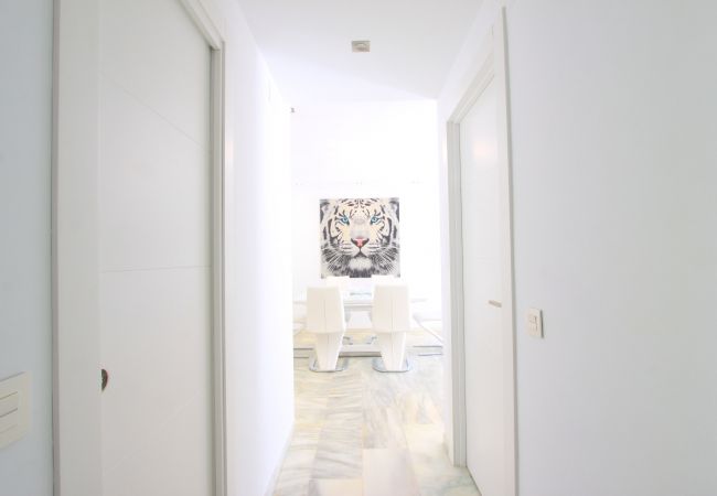 Ferienwohnung in Marbella - 1093 Luxus am Strand von Golden Beach Ferienwohnung in Marbella - 1093 Luxus am Strand von Golden Beach