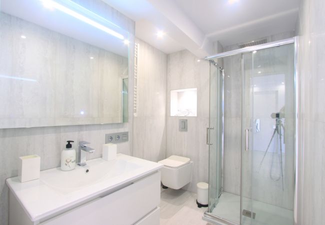 Ferienwohnung in Marbella - 1094 Luxuriöses Duplex-Penthouse am Golden Beach Ferienwohnung in Marbella - 1094 Luxuriöses Duplex-Penthouse am Golden Beach