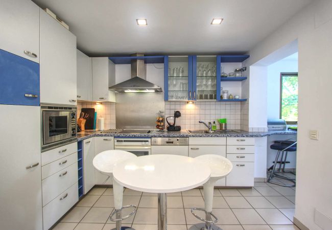 Ferienwohnung in Marbella - 1080 Luxuriöses Familien-Penthouse mit Whirlpool auf der Dachterrasse Ferienwohnung in Marbella - 1080 Luxuriöses Familien-Penthouse mit Whirlpool auf der Dachterrasse