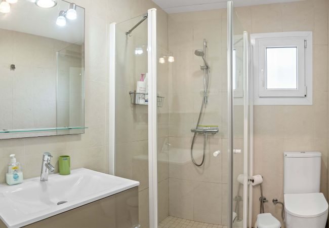 Villa in Marbella - 1100 Atemberaubende Strandvilla in Marbesa mit Gartenpool Villa in Marbella - 1100 Atemberaubende Strandvilla in Marbesa mit Gartenpool