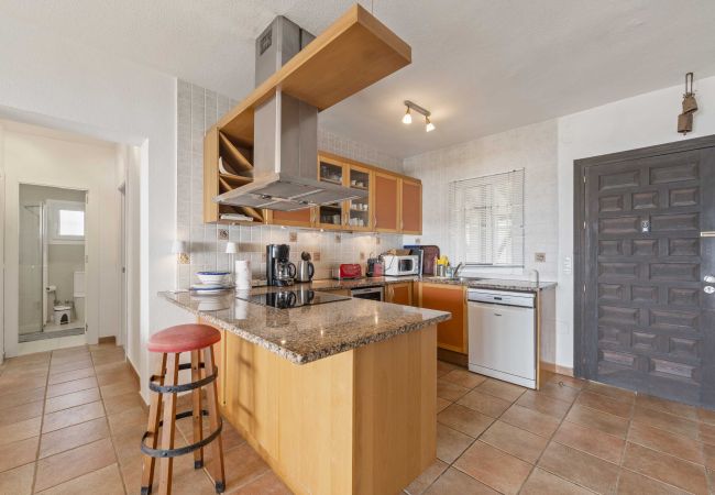 Villa in Marbella - 1100 Atemberaubende Strandvilla in Marbesa mit Gartenpool Villa in Marbella - 1100 Atemberaubende Strandvilla in Marbesa mit Gartenpool