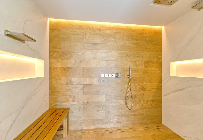 Villa in Marbella - 2244 Luxusvilla mit beheiztem Pool in Puerto Banús Villa in Marbella - 2244 Luxusvilla mit beheiztem Pool in Puerto Banús