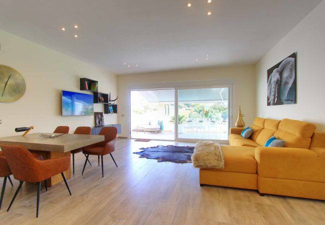 Villa in Mijas Costa - 1166 Moderne Luxusvilla mit Panoramablick auf den Golfplatz Villa in Mijas Costa - 1166 Moderne Luxusvilla mit Panoramablick auf den Golfplatz