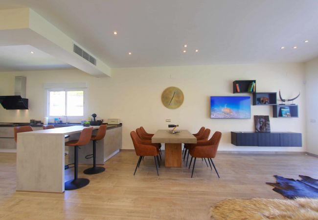 Villa in Mijas Costa - 1166 Moderne Luxusvilla mit Panoramablick auf den Golfplatz Villa in Mijas Costa - 1166 Moderne Luxusvilla mit Panoramablick auf den Golfplatz