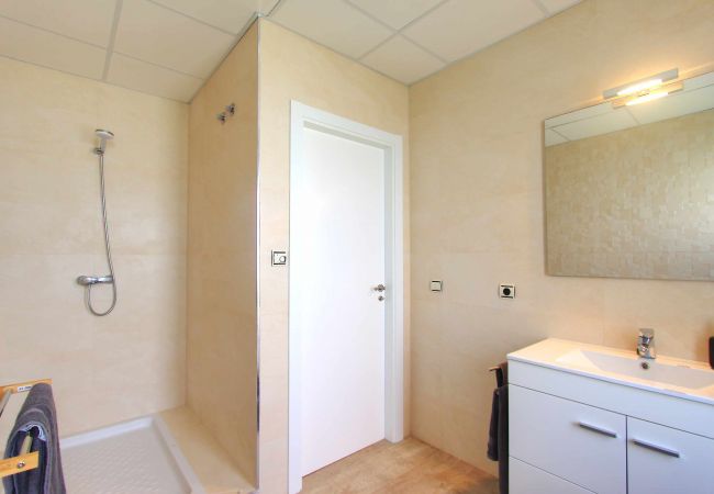 Villa in Mijas Costa - 1166 Moderne Luxusvilla mit Panoramablick auf den Golfplatz Villa in Mijas Costa - 1166 Moderne Luxusvilla mit Panoramablick auf den Golfplatz