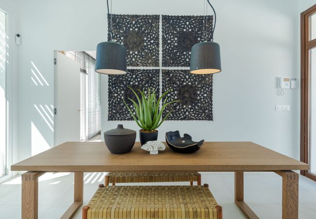 Villa in Mijas Costa - 18 PAX EINZIGARTIGE & RIESIGE LUXUSVILLA MIT BEHEIZTEM POOL, KINO/TAGUNGSRAUM & FITNESSSTUDIO IN STRANDNÄHE Villa in Mijas Costa - 18 PAX EINZIGARTIGE & RIESIGE LUXUSVILLA MIT BEHEIZTEM POOL, KINO/TAGUNGSRAUM & FITNESSSTUDIO IN STRANDNÄHE