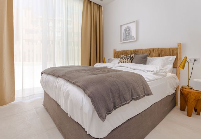 Villa in Mijas Costa - 18 PAX EINZIGARTIGE & RIESIGE LUXUSVILLA MIT BEHEIZTEM POOL, KINO/TAGUNGSRAUM & FITNESSSTUDIO IN STRANDNÄHE Villa in Mijas Costa - 18 PAX EINZIGARTIGE & RIESIGE LUXUSVILLA MIT BEHEIZTEM POOL, KINO/TAGUNGSRAUM & FITNESSSTUDIO IN STRANDNÄHE