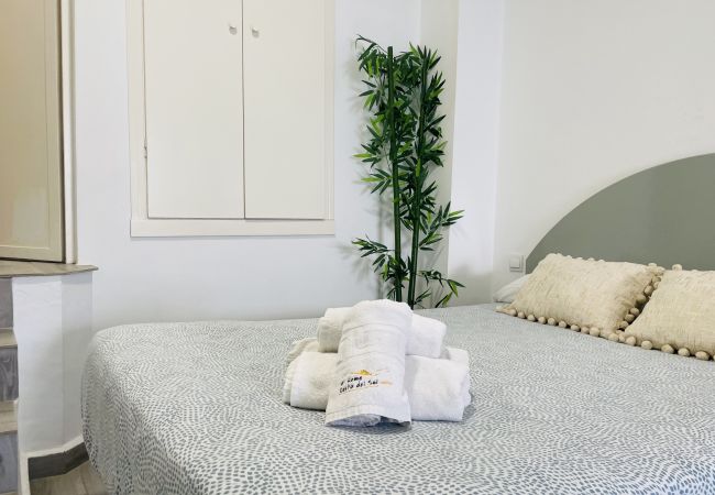 Studio in Nerja - Jimena Carabeo Studio im Zentrum von Nerja Studio in Nerja - Jimena Carabeo Studio im Zentrum von Nerja