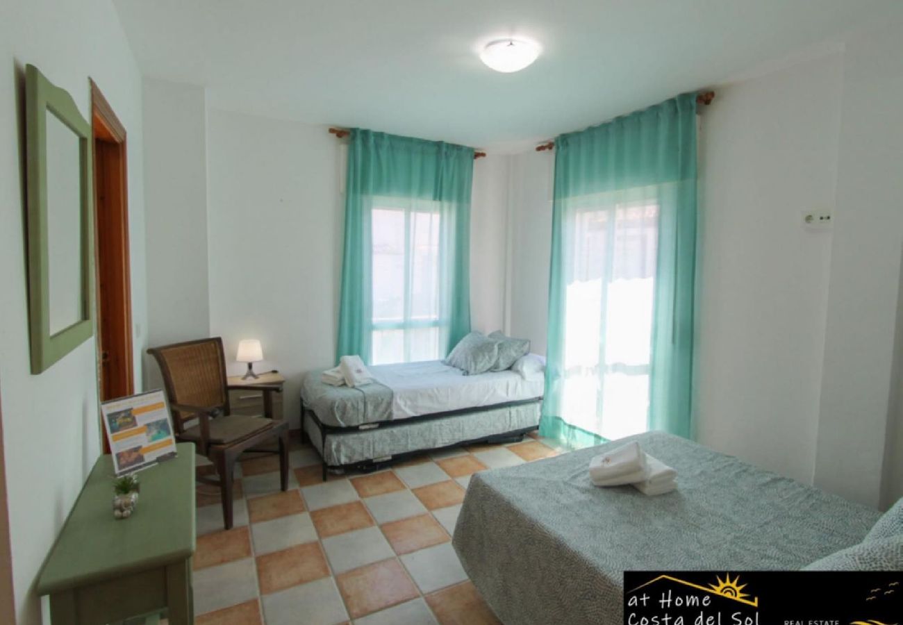 Ferienwohnung in Nerja - Jimena Huelva Apartment im Zentrum von Nerja