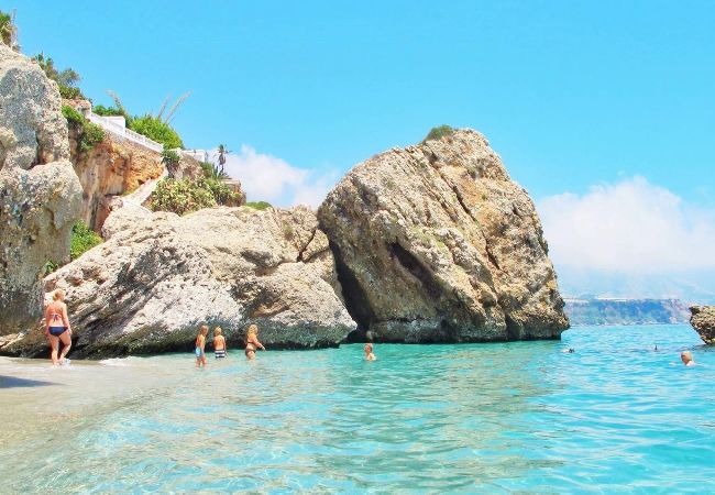 Ferienwohnung in Nerja - Jimena Granada Penthouse im Zentrum von Nerja Ferienwohnung in Nerja - Jimena Granada Penthouse im Zentrum von Nerja