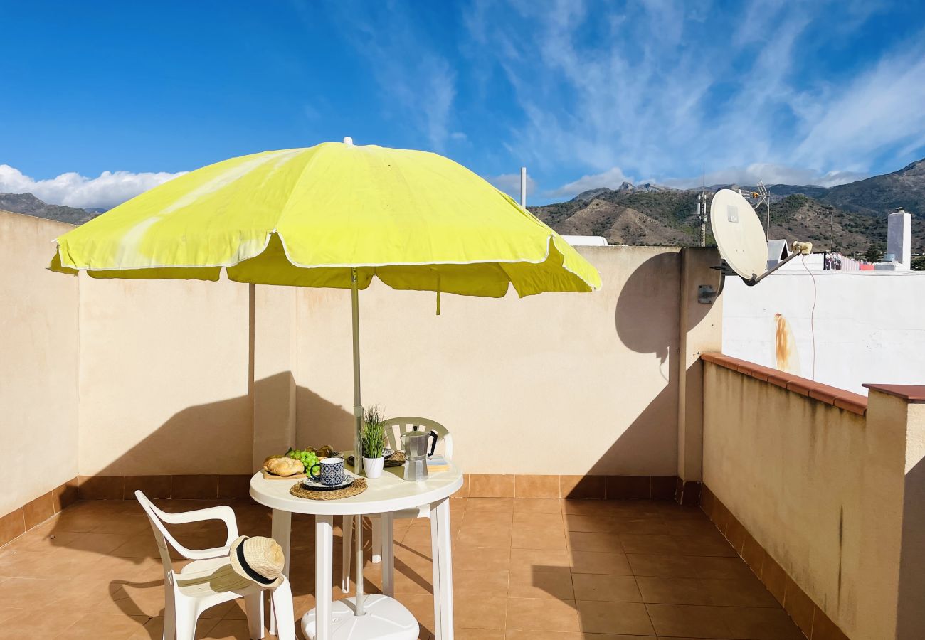 Ferienwohnung in Nerja - Segelboot-Apartment im Zentrum von Nerja