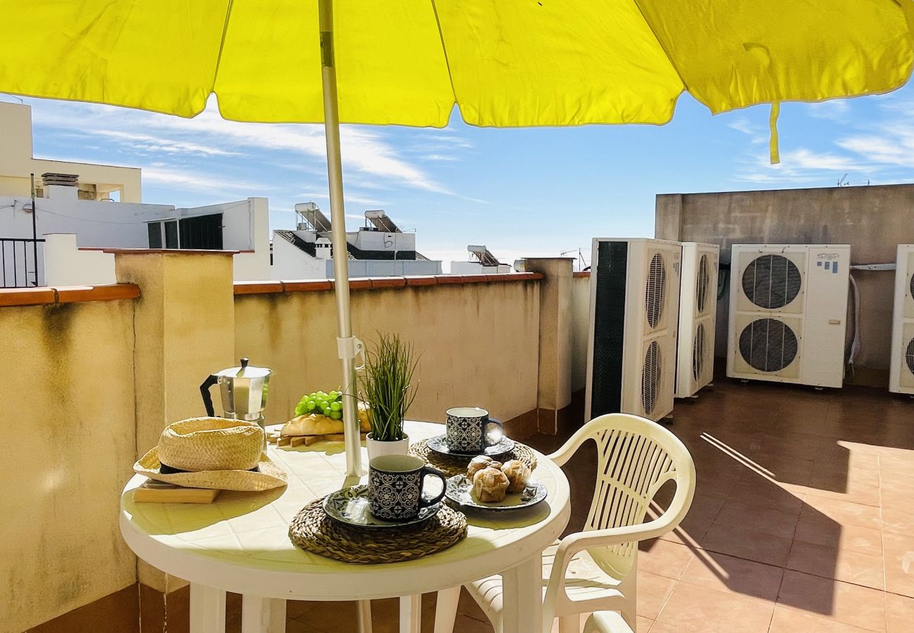 Ferienwohnung in Nerja - Segelboot-Apartment im Zentrum von Nerja