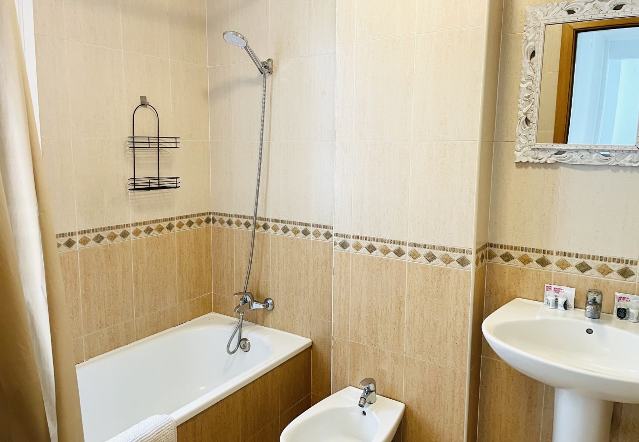 Ferienwohnung in Nerja - Segelboot-Apartment im Zentrum von Nerja