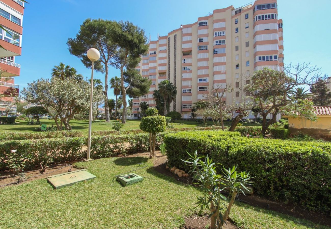 Ferienwohnung in Torrox Costa - Apartment America 1. Strandlinie