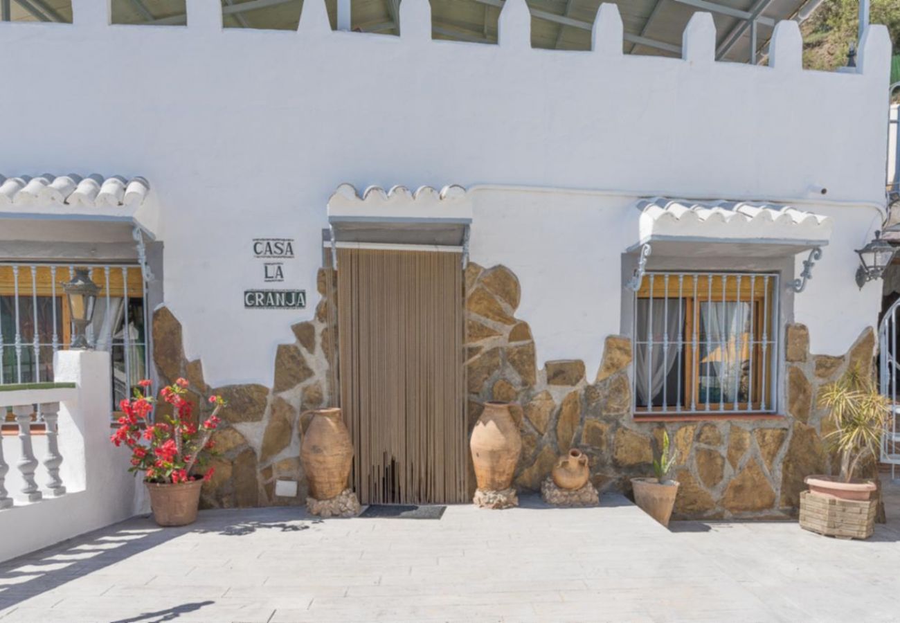 Ferienhaus in Torrox - Villa la Granja Beschreibung für dein Landhaus in Torrox