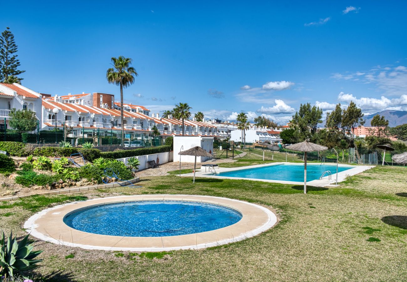 Ferienwohnung in San Luis de Sabanillas - 3003 Exklusives Penthouse mit Meerblick direkt am Strand