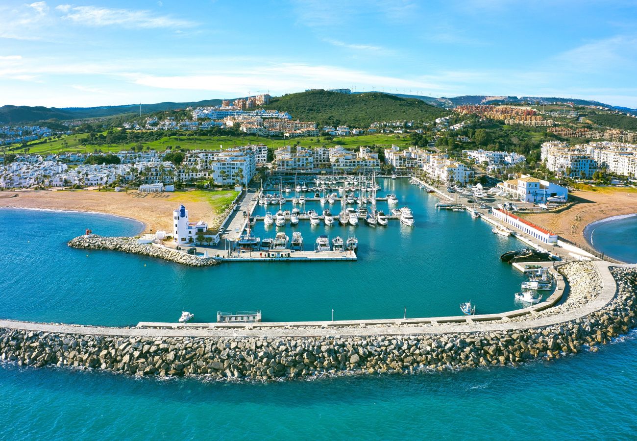 Ferienwohnung in San Luis de Sabanillas - 3003 Exklusives Penthouse mit Meerblick direkt am Strand